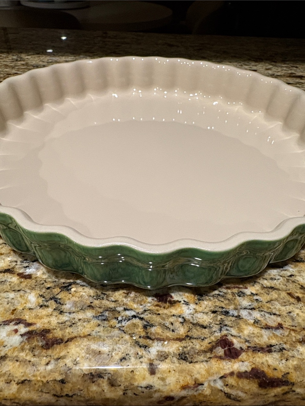 Le Creuset Green and Cream Fluted Pie Dish